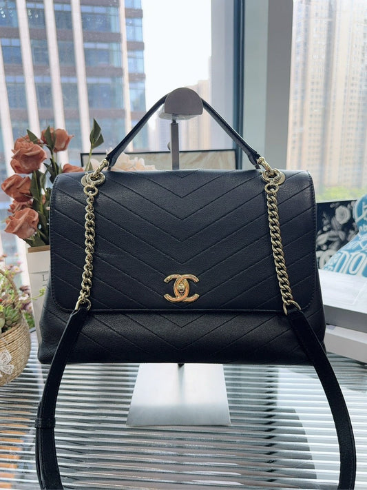 Preloved Chanel Chevron Black Leather Shoulder Bag