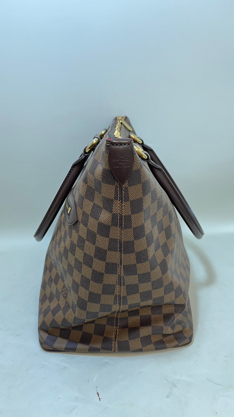 LV tote bag