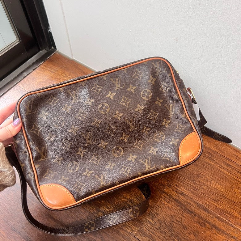 LV Monogram Nile Crossbody Bag AG295