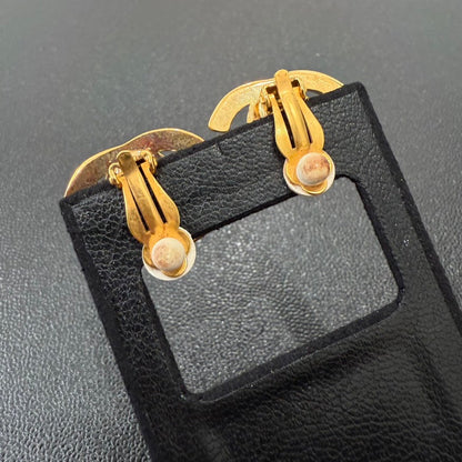 Vintage Chanel Coco Turn-lock Clip-on Earrings P GT