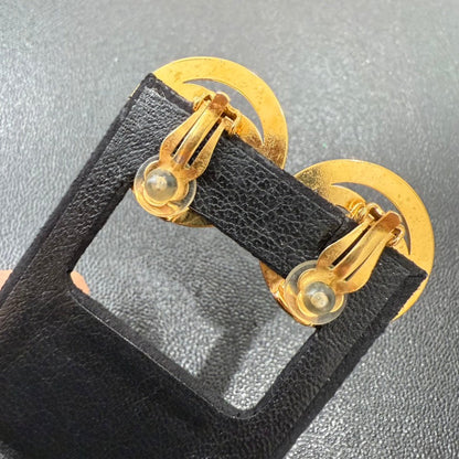 Vintage Chanel Coco Turn-lock Clip-on Earrings P GT