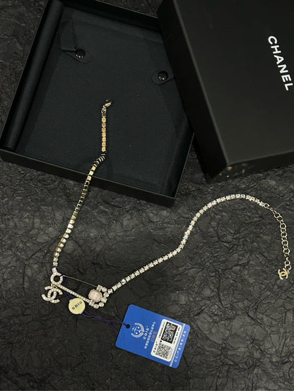 Chanel Pink Crystal Double C Brooch Choker Necklace cm