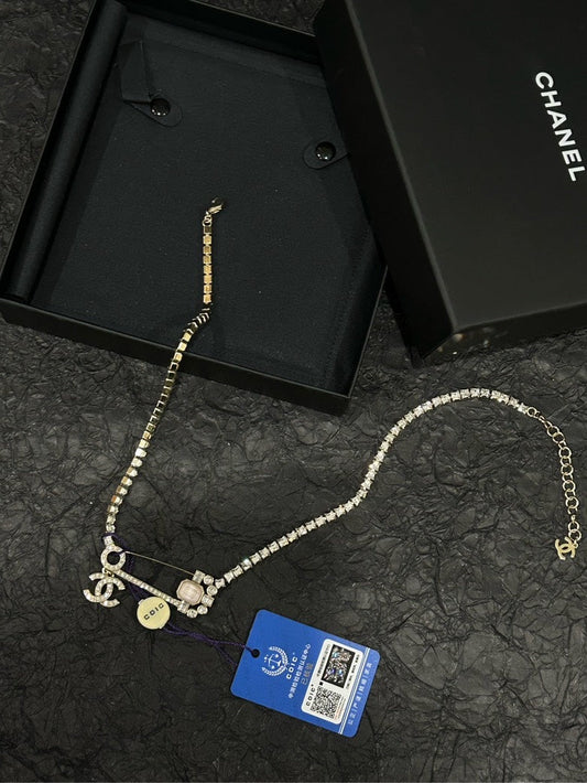 Chanel Pink Crystal Double C Brooch Choker Necklace cm