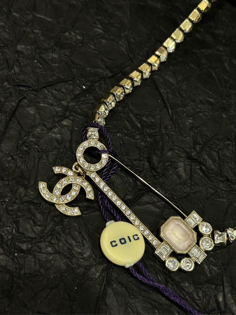 Chanel Pink Crystal Double C Brooch Choker Necklace cm