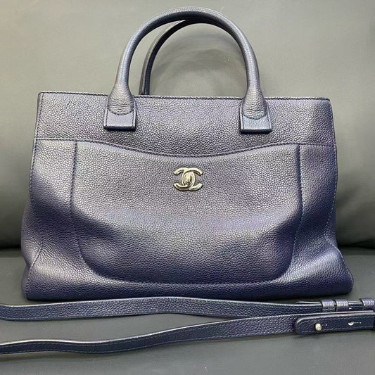 Chanel Preloved Medium Shoulder Bag Navy Blue Caviar Leather