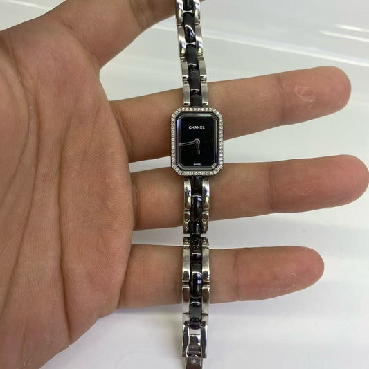 Chanel HY Black Stainless Steel Luxury Strap Watch