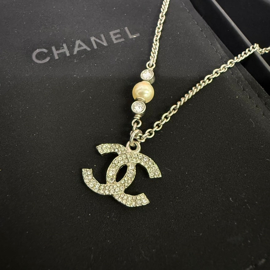 Preloved Chanel Coco Rhinestone Necklace Silver Pendant