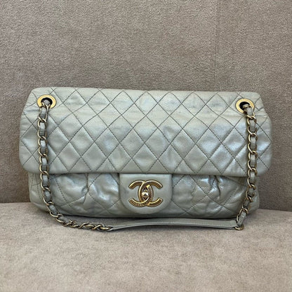 Chanel HMM Quilted Shoulder Bag in Light Grey Leather