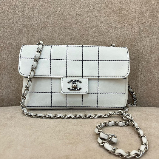 Preloved Chanel White Grid Leather Crossbody Bag
