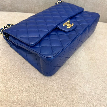 Chanel Classic Flap Bag in Blue Leather - Shoulder Bag