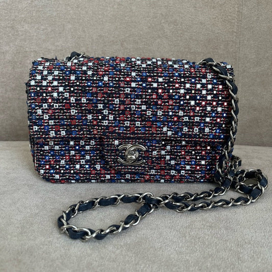 Preloved Chanel Tweed Shoulder Bag Multicolor