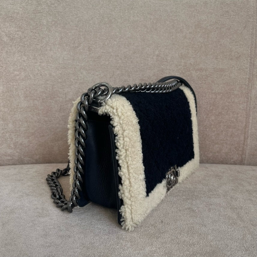 Chanel Preloved Shearling Crossbody Bag in Black