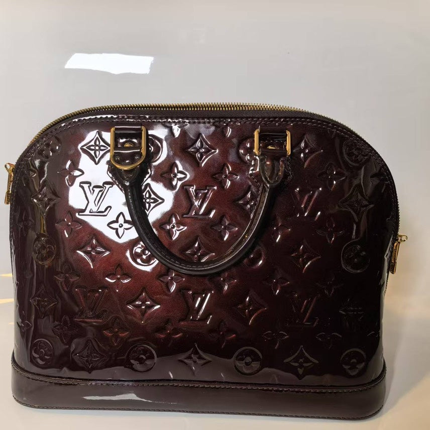 LV Alma bag