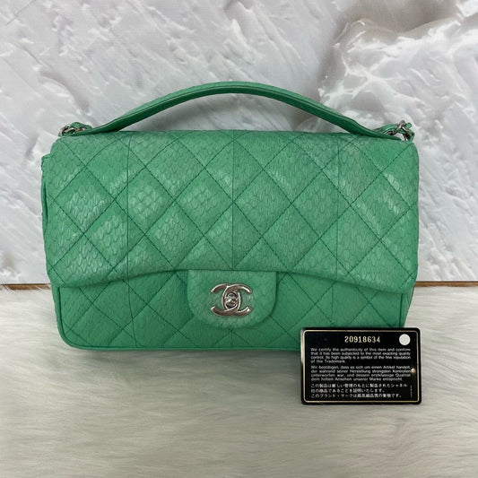 Chanel Classic Flap Bag Green Quilted Leather Shoulder Bag