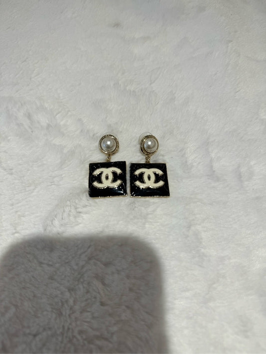 Preloved Chanel Earrings HbG Iconic Black and Gold Statement