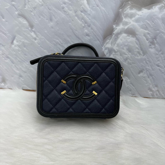 Preloved Chanel Camera Bag Quilted Black Leather Shoulder Bag