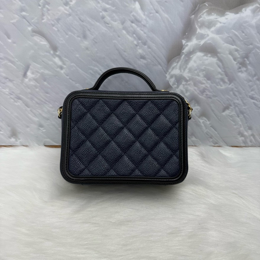 Preloved Chanel Camera Bag Quilted Black Leather Shoulder Bag