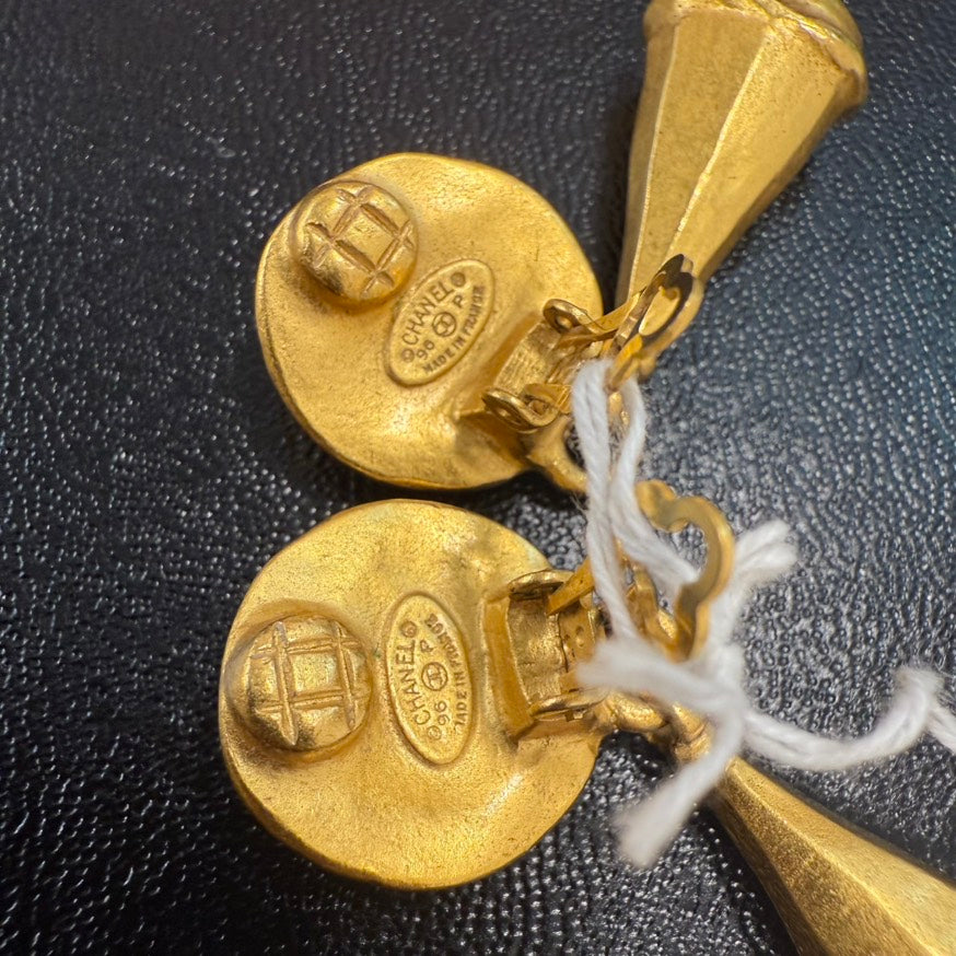 Vintage Chanel Coco Clip-on Earrings P FM