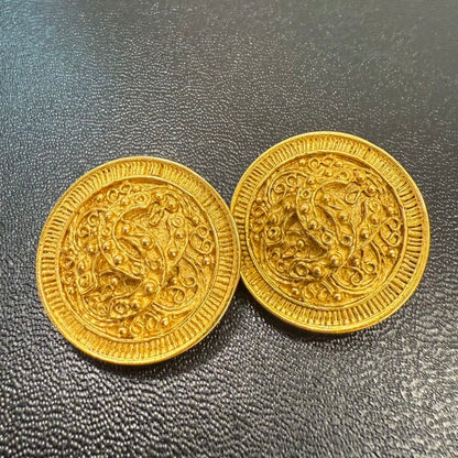 Vintage Chanel Lava Clip-on Earrings A FM