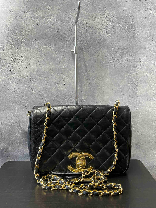 Chanel Vintage Flap Bag HA Black Leather Shoulder Bag