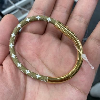 lv bracelet full set E8820