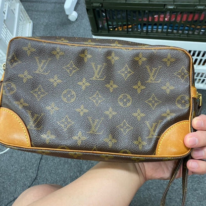 Prleoved Lv clutch bag E5536