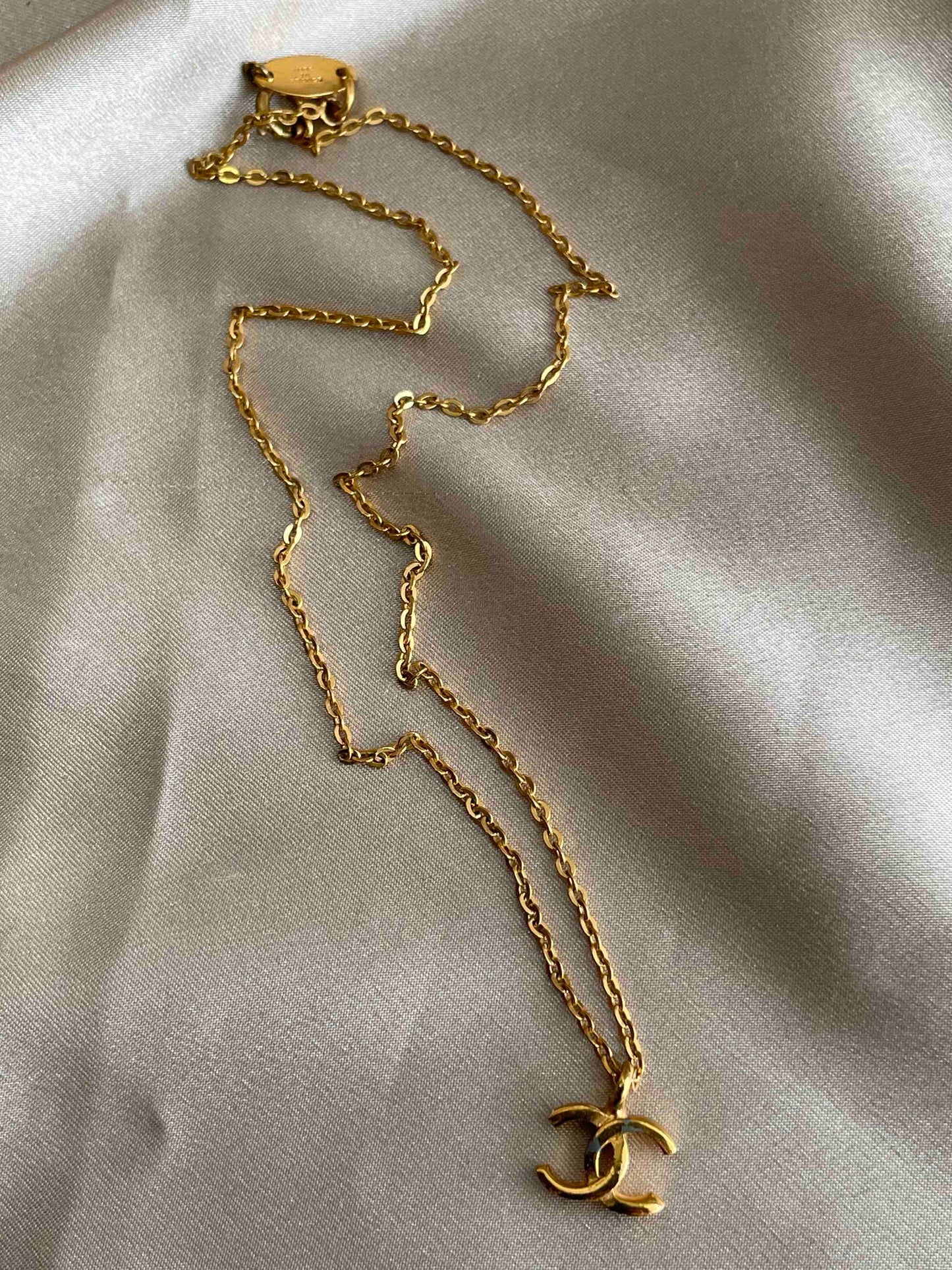 Chanel CC Necklace RE Gold Pendant