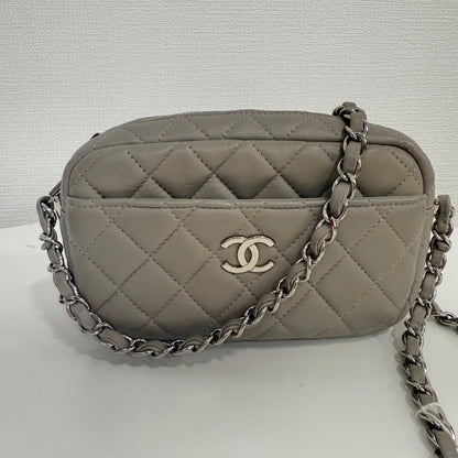 Preloved Chanel Lambskin Camera Chain Bag FM0012