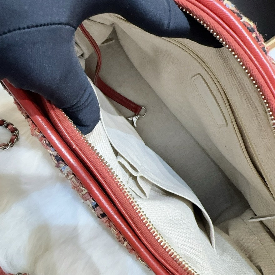 Preloved Chanel Gabriel Hobo Bag Red Leather & Tweed