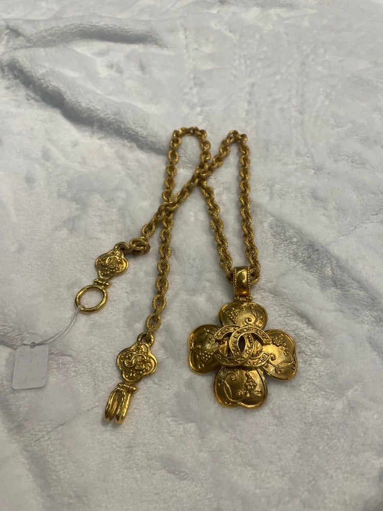 Chanel Vintage Gold Pendant Necklace