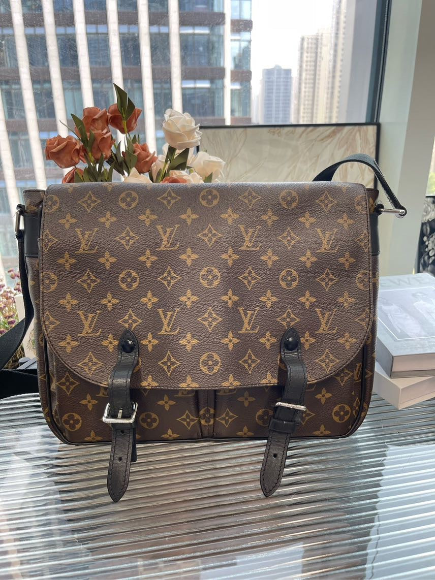 LV bag HFY