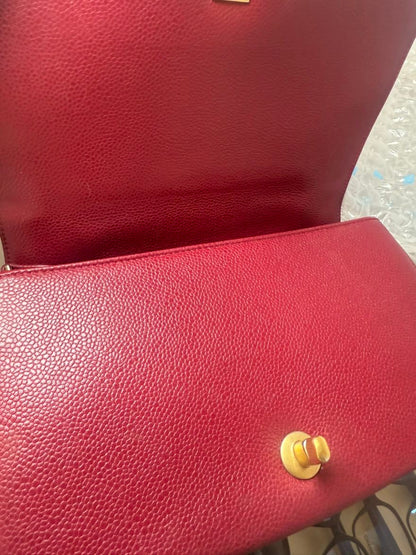 Chanel handle crossbody caviar red medium