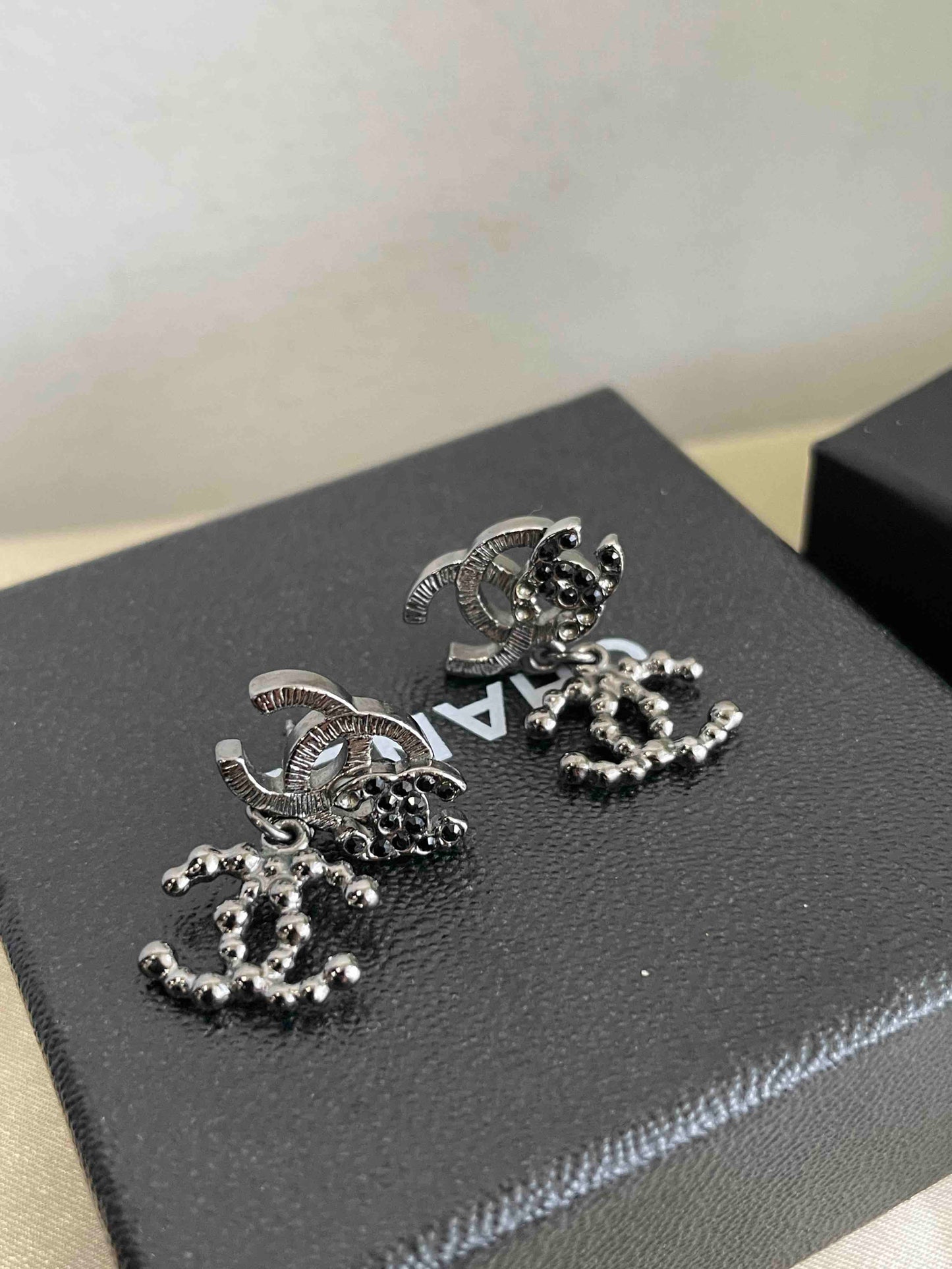 Chanel CC Earrings RE Pearl Silver Earrings