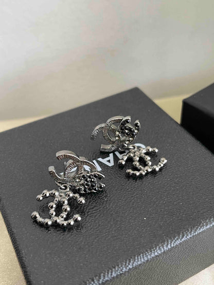 Chanel CC Earrings RE Pearl Silver Earrings