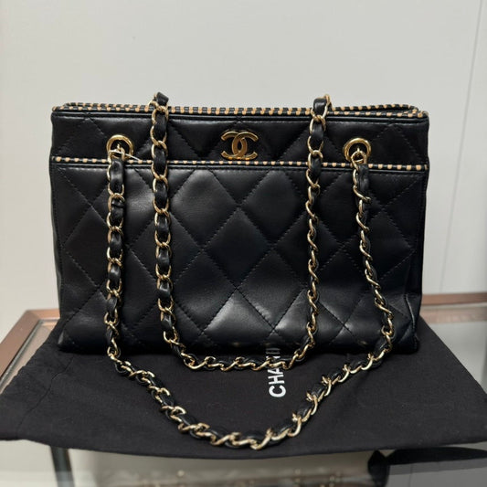 Chanel Quilted CC Chain Shoulder Bag Black Leather