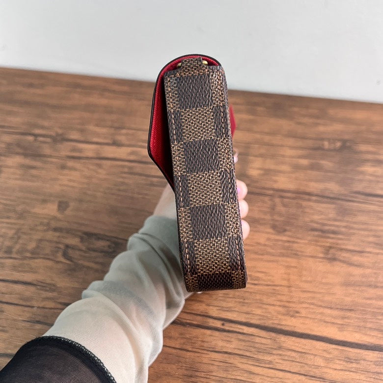 LV Damier Leather Chain Shoulder Bag 3389