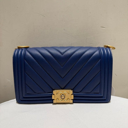 preloved Chanel Leboy chevron Medium with card