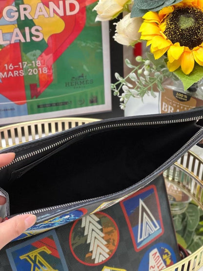 Louis Vuitton Clutch 27*21*3cm 01787