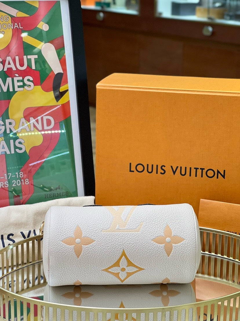 Un Louis Vuitton PAPILLON BB 20*10*10cm FullSet 9776