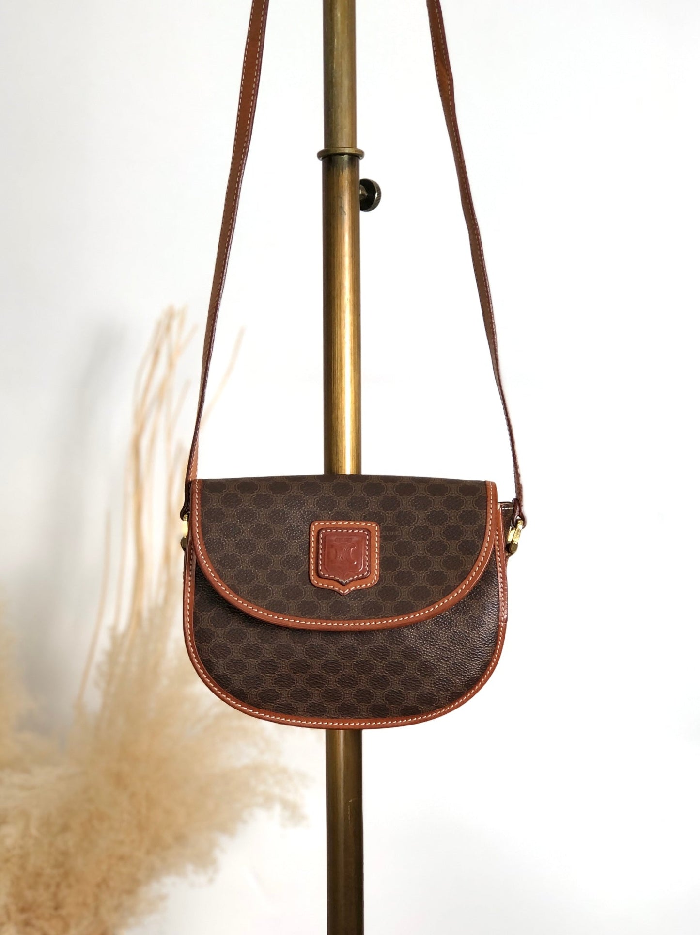 CELINE  Round Shoulder bag Brown Vintage v54uj5