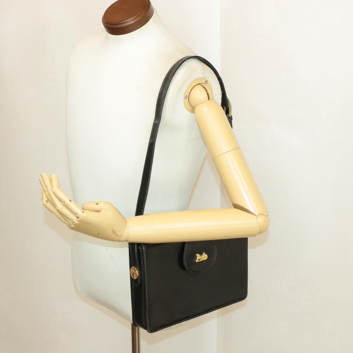 Celine Horse Carriage Shoulder Bag Black Leather  rd764