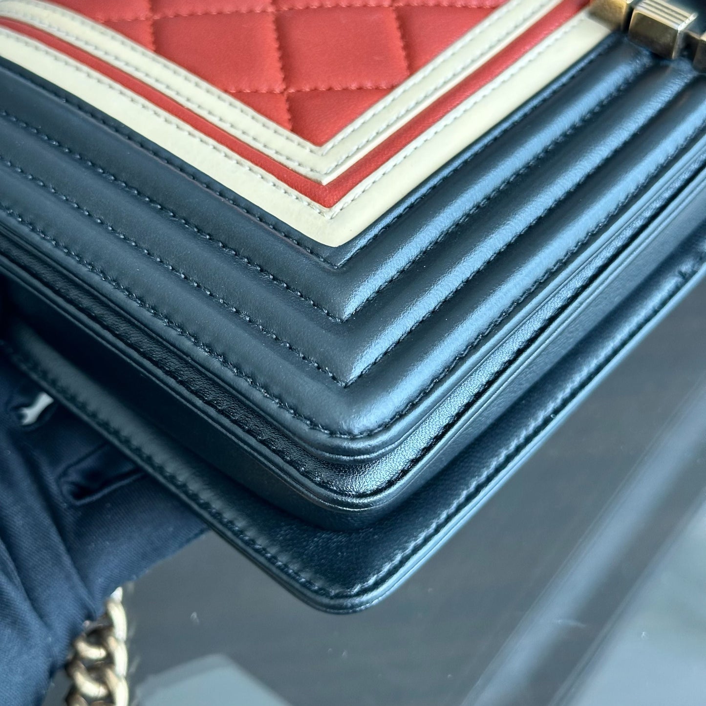 *Receipt* Boy East West Crest Lambskin Embellished Cruise 2016 Leboy Shoulder Bag No 21