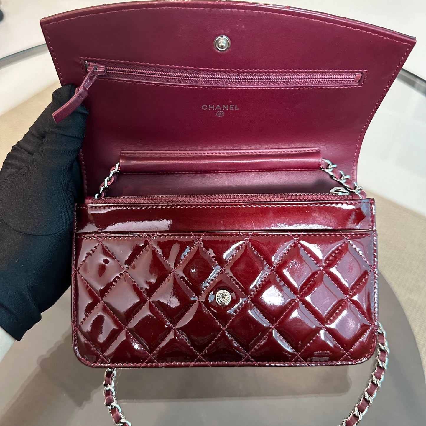 *Receipt* WOC Wallet On Chain Plum Patent Leather SHW No 18