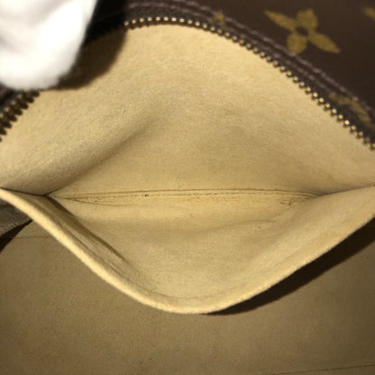 LOUIS VUITTON Shoulder Bag