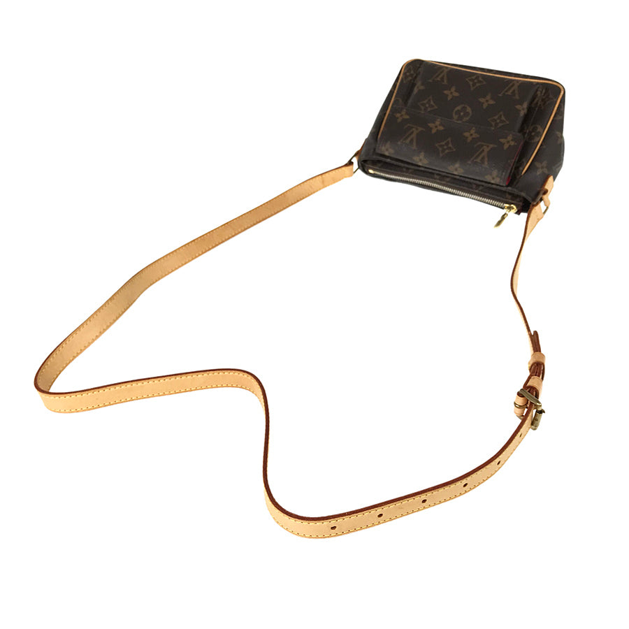 LOUIS VUITTON Shoulder Bag