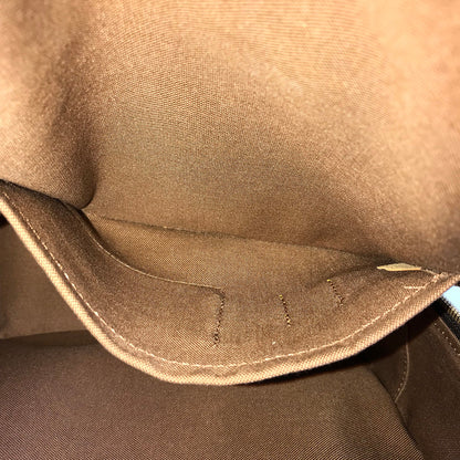 LOUIS VUITTON Shoulder Bag