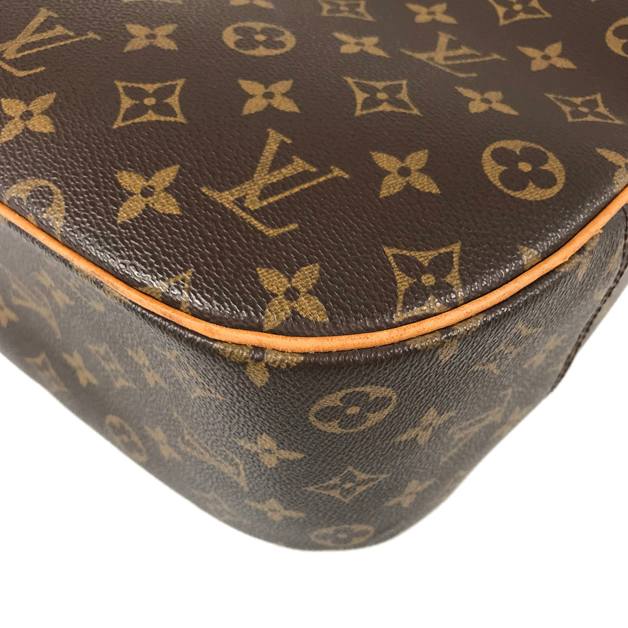 LOUIS VUITTON Shoulder Bag