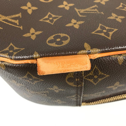 LOUIS VUITTON Shoulder Bag