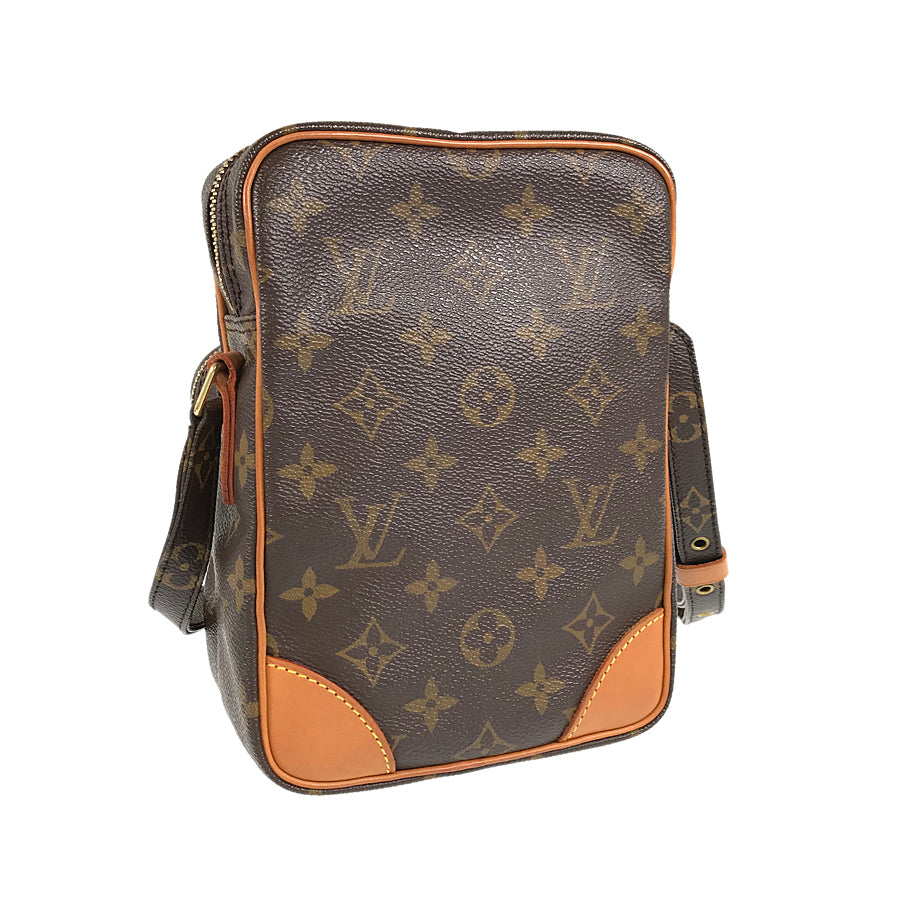 LOUIS VUITTON Shoulder Bag