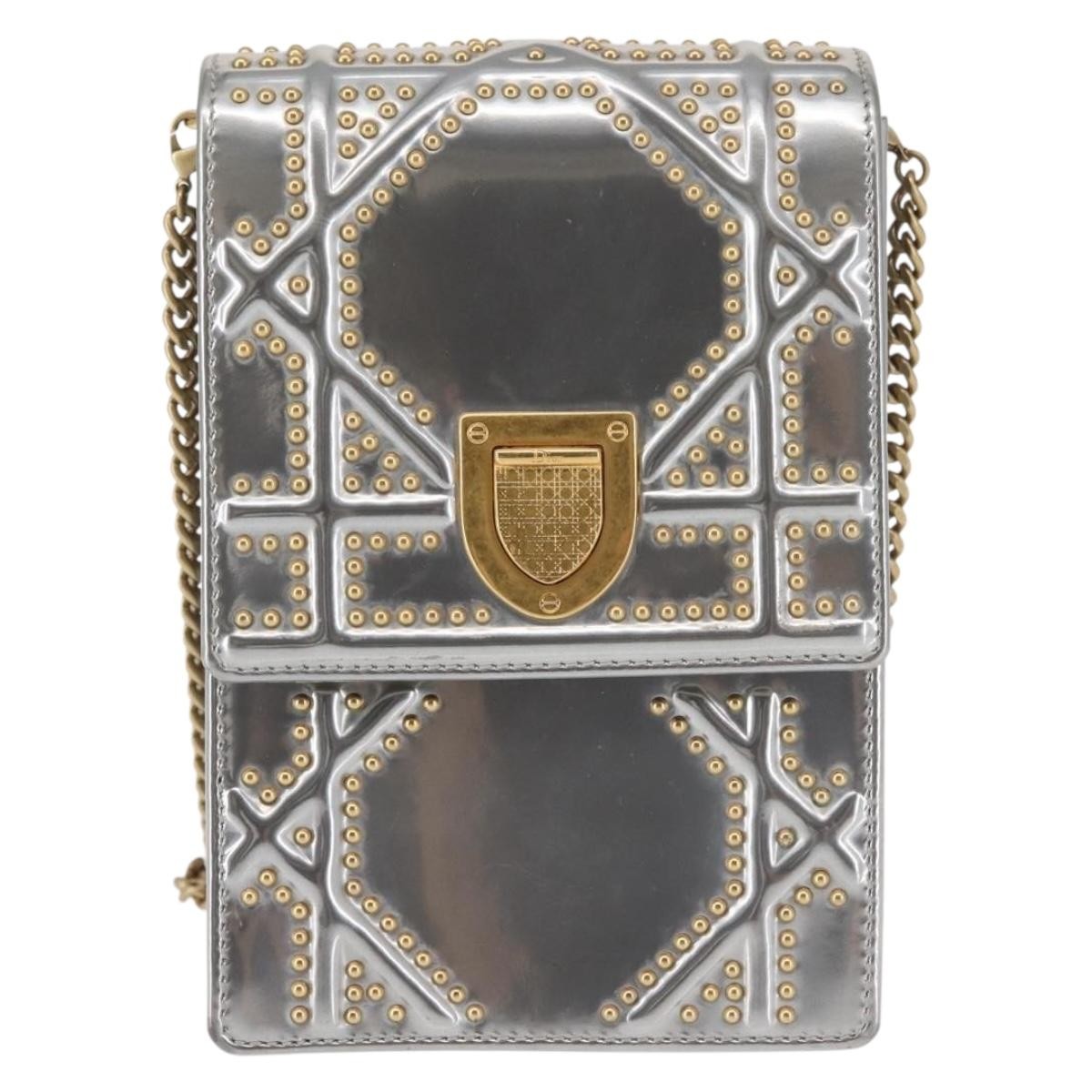 Christian Dior Ultra Matte Diorama Vertical Clutch On Chain Studded Leather Silver Patent_Leather Clutche & Pouche Bag ()